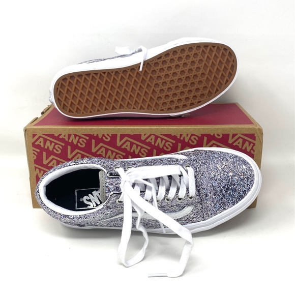 VANS Women's Size 6 VN0A5KRF8E5 OLD SKOOL SHINY PARTY Silver Canvas Low Sneakers - Picture 3 of 11